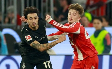 德甲最新积分榜揭晓,拜仁4-1大胜门兴稳居榜首