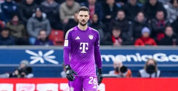 拜仁门将遭遇“团灭”危机,16岁天才或将迎来欧冠首秀