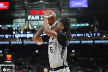 新鹰王卡斯尔荣膺上周最佳 恩比德小卡文班获提名