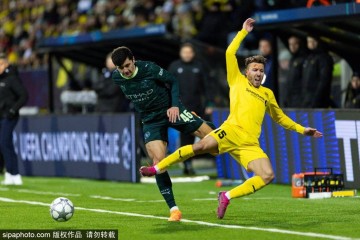 诺维奇报价博德闪耀前锋霍格：梅开二度后的转会热潮与战术分析