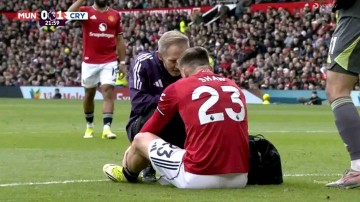 曼联赢球一主力却疑似重伤,马奎尔亦伤退!卡里克坚称二人只是不适