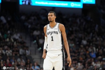 文班5战砍下165分57板19帽 NBA官方:姚明以来第一人