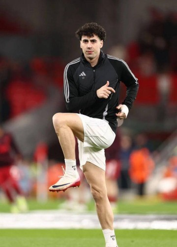 中超转会最新动态：保级队深圳锁定欧冠中卫，天津津门虎继续租借泰山球员