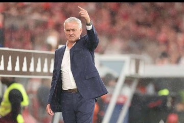 5-0狂胜+9场不败!穆里尼奥率队冲至第2,欧冠能否打破“强队魔咒”?