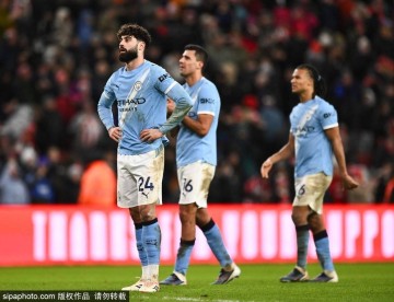 英超-B席破门被吹格瓦迪奥尔中柱 曼城0-0桑德兰