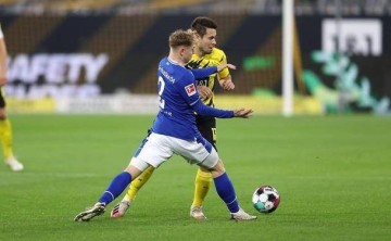 法甲保级战欧塞尔对梅斯,两队同处降级区,欧塞尔防守差,梅斯防守崩,比赛决定保级主动权。