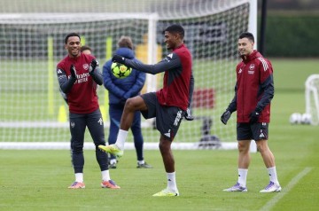 大战一触即发!阿森纳备战拜仁 队内氛围轻松(图)