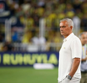 欧冠激情夜:巴黎意外闷平,多特2-2鏖战,尤文穆帅双双两连胜