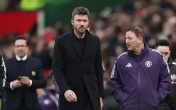 1亿豪赌太疯狂！曼联孤注一掷，真能换回王朝荣光吗？