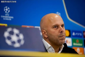 11场2球萨拉赫成“失败根源”:斯洛特还有“壮士断腕”的机会么