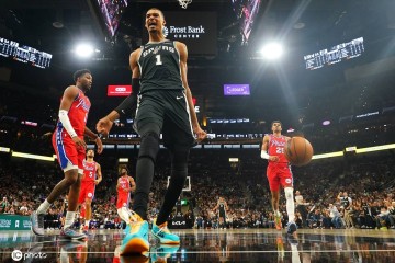 伤势并不严重!曝文班亚马X光检查结果为阴性