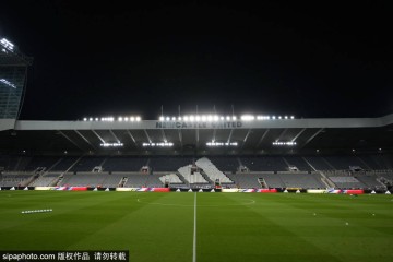 欧冠席位争夺战:卡里克谨慎掌舵,曼联能否稳固前四?