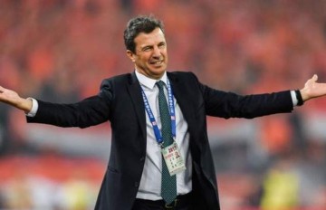 伟大的重逢!西甲联盟召集失业教练培训:2名国安名帅同出席!