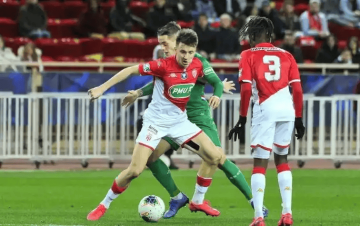 法甲凌晨焦点战!摩纳哥vs里昂:伤病博弈下的欧战资格生死局