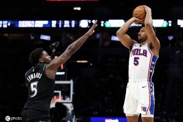 马克西39+8爱德华兹空砍28+9 76人击败森林狼