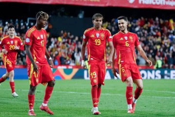 随着皇马2-1,塞维利亚4-0,三队进争冠,西甲最新积分榜如下