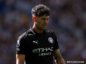 曼城后防崩塌！瓜帅钦点20岁青训救主，斯通斯时代落幕