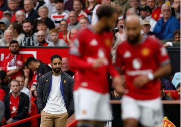 脸都打肿!滕哈格6000万苦追德容数月,一句话被彻底沉默