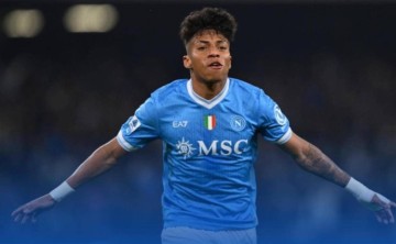 足坛悲喜一夜!大巴黎1-3爆冷,皇马绝杀,利物浦复出,拜仁夺冠倒计时