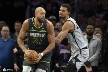 文班亚马29+7爱德华兹23分 马刺不敌森林狼