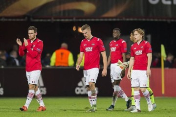 德甲中游卡位战：霍芬海姆主场破局盼胜，奥格斯堡客场稳守争分