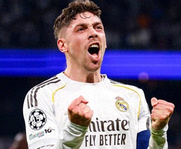 伯纳乌奇迹再现!巴尔韦德打懵曼城,皇马3-0让欧冠格局再起波澜