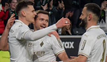 德甲最新积分战报:争冠悬念重燃,前两名仅差三分,多特蒙德紧咬拜仁身后