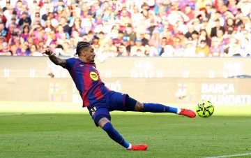 西甲最新积分榜更新:巴萨3-0大胜,皇马跌至第二,积分形势骤变