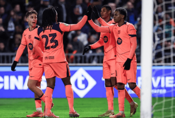 一场2-0踢出6连胜,弗里克神了:率队狂飙,目标直指三冠王