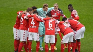 德甲前瞻:美因茨 VS 门兴格拉德巴赫,深度分析比分前瞻