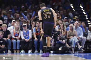 曝东契奇或在首轮后半段复出 里夫斯首轮报销