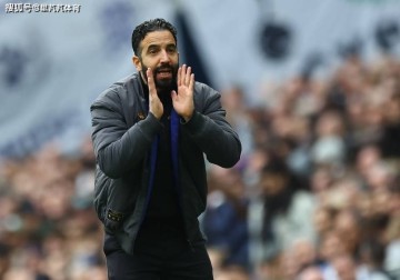 任何努力都是“治标不治本”,曼联的问题到底在哪,无人能说清