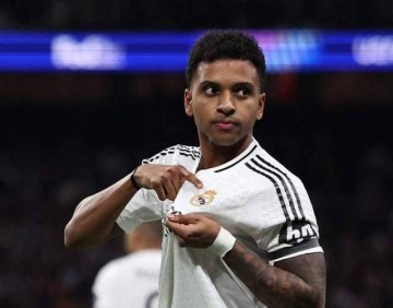 皇马出售价定7000万欧!24岁年轻前锋陷入低谷,五大豪门争夺激烈