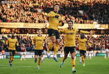 黄喜灿传射+马内建功!狼队半场3-0西汉姆联+赛季首胜近在咫尺