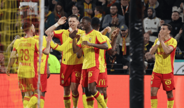 5-1!2-2!疯狂一夜,朗斯超越巴黎登顶,曼联翻车,那不勒斯4连胜