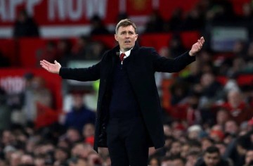 曼联1-2足总杯出局赛季无冠!弗莱彻转正已无望,欧冠资格成唯一希望