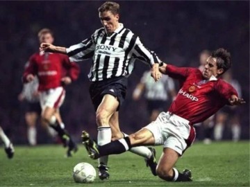 从法甲金靴到尤文弃将，只用了4年时间，全能前锋架不住射术堪忧