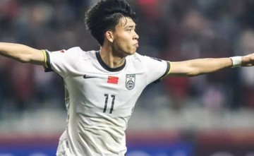 有追求!拒德甲冷板凳选择留守,王钰栋在浙江新战术下苦练射门剑指金靴