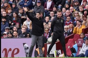 皇马更衣室内乱,3天后死磕曼城,阿隆索能赢球保帅位?