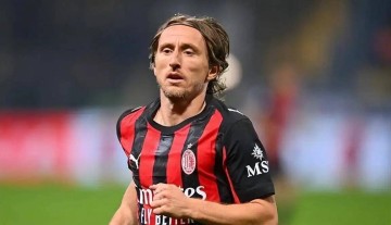 意甲爆大冷!AC米兰主场被弱旅逼平,赛后评分出炉,全场最佳竟是他!